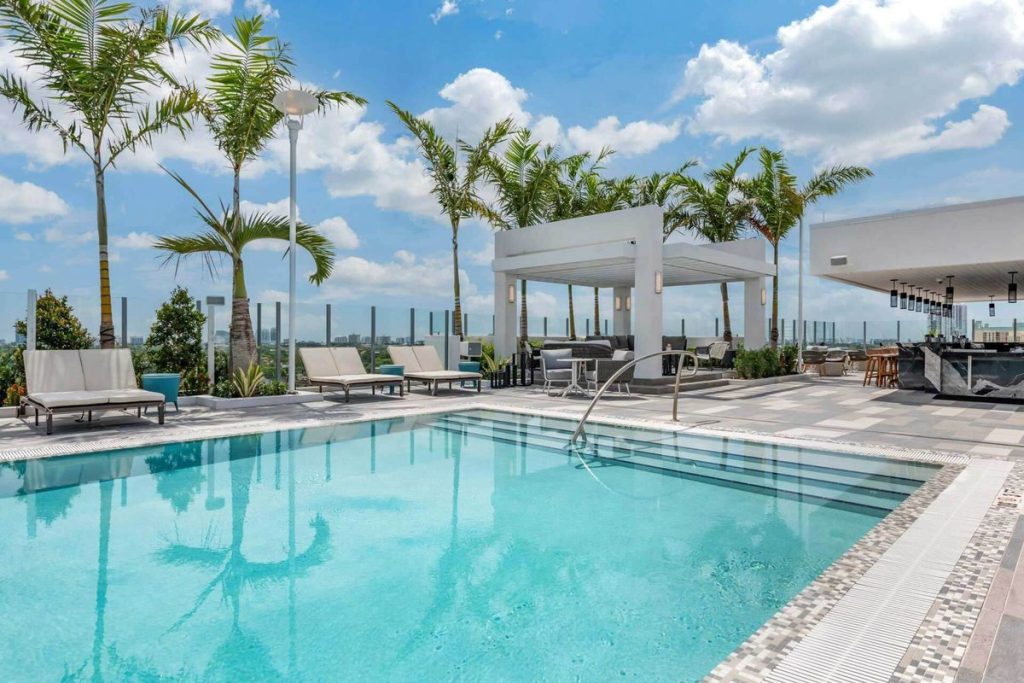 The Easton Rooftop Pool & Lounge — Fort Lauderdale